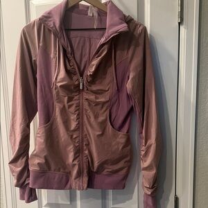 Lululemon Beyond the Studio Jacket - Size 8
Spiced Chai